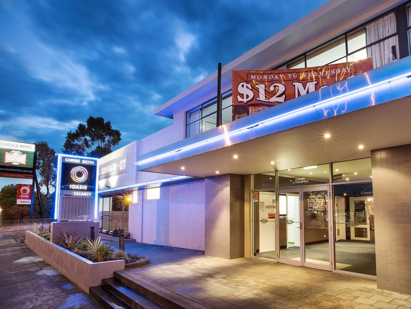 Nightcap At Carlyle Hotel Derwent Park Exterior foto