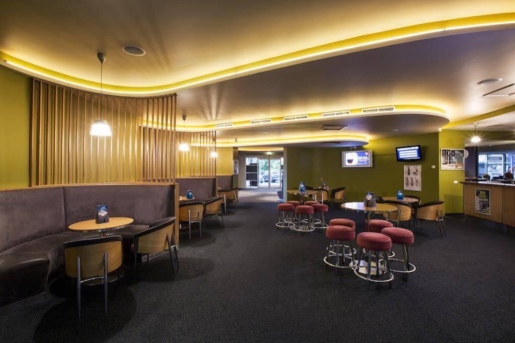 Nightcap At Carlyle Hotel Derwent Park Exterior foto